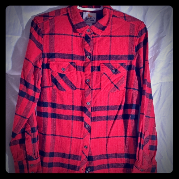 Field & Stream Tops - 2 for $20 🔥 🔥 🔥 Field Stream Red&Blk Plaid 👕